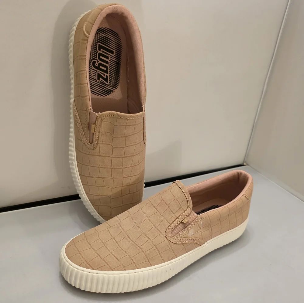 BRAND NEW LUGZ SLIP ON WOMENS SNEAKER